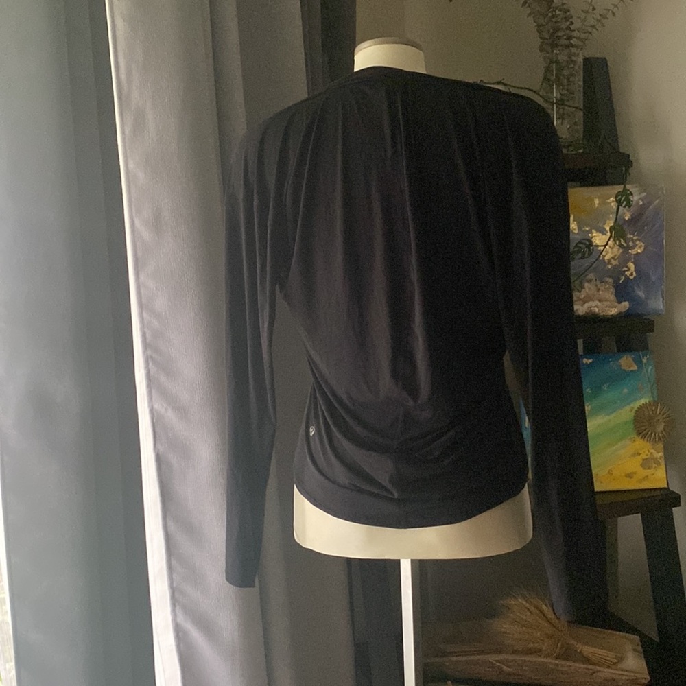 ππΌββοΈ Lululemon π Deep Stretch Long Sleeve: Size 6 - Picture 6 of 10